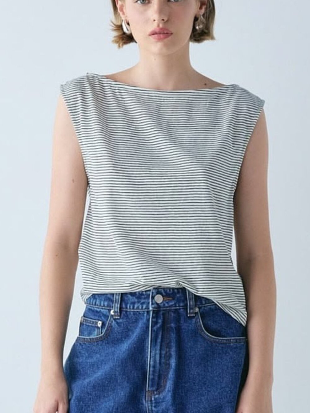 VRG GRL Joanna Top Stripe - White/Navy - Size US 4 / AUS 8 (Small)